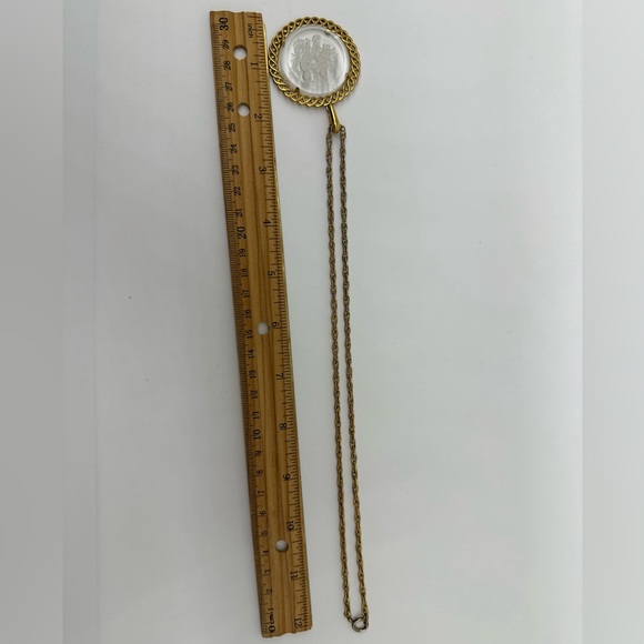 Vintage Trifari Goldtone Zodiac Gemini Pendant Statement Necklace Lux Chain - Picture 9 of 9